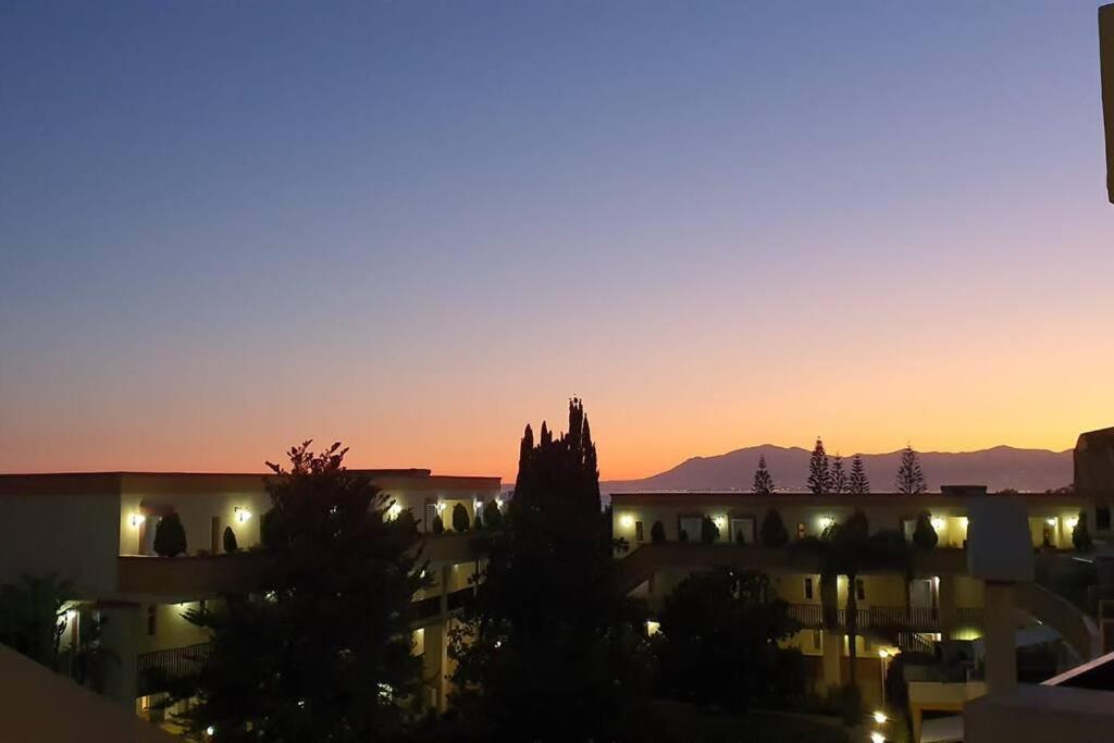 Luxury Apartment-Studio In Marbella! Екстер'єр фото